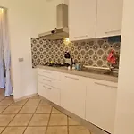 Casa Il Pescatore Порто-Поццо